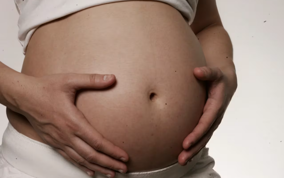 Corte Constitucional ordenó al Congreso regular la maternidad subrogada en Colombia